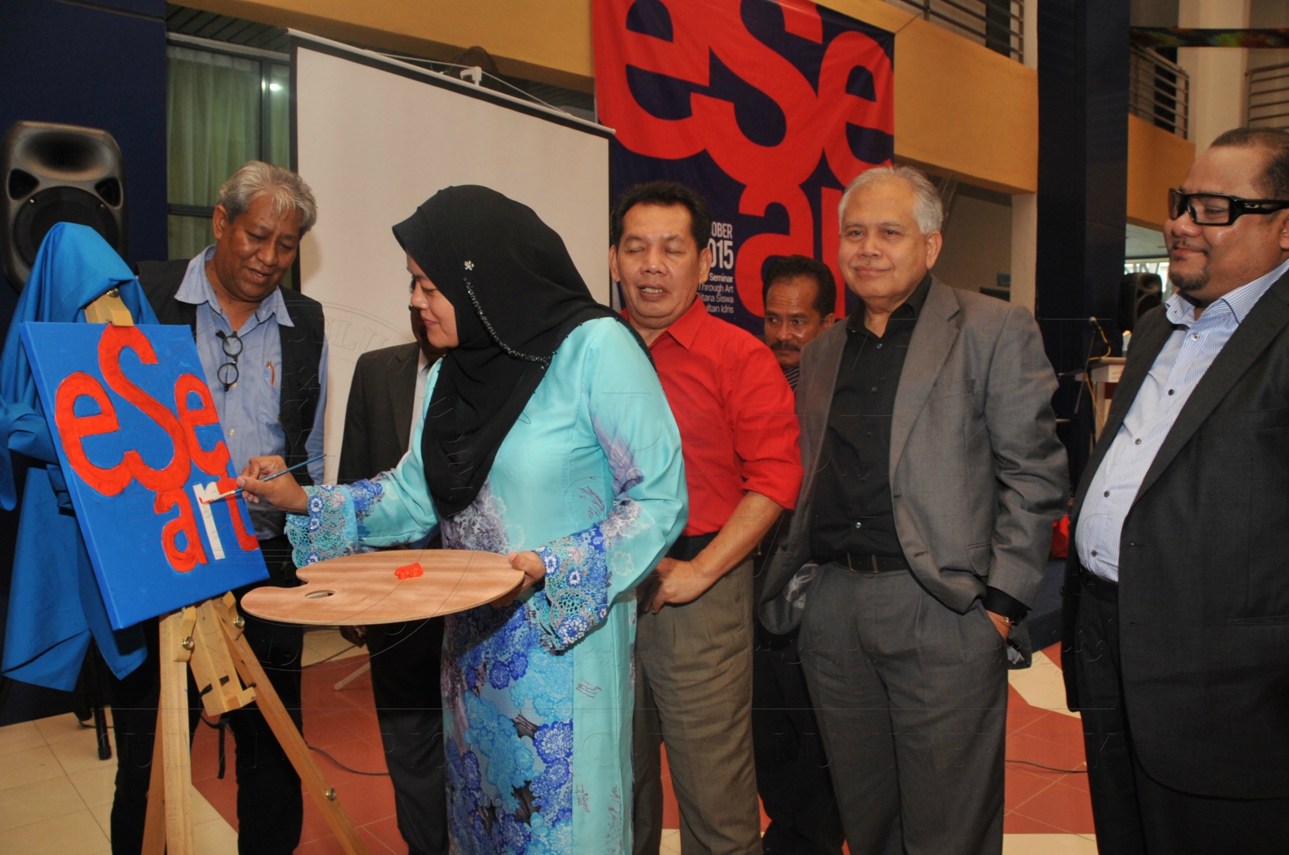 PRO15 173 ESE HAS 2362